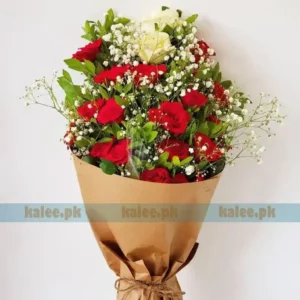 Red & Creamy White Rose Flowers Bouquet With Baby Breath