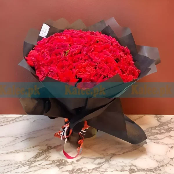 A lovely and gorgeous bouquet of English red roses.