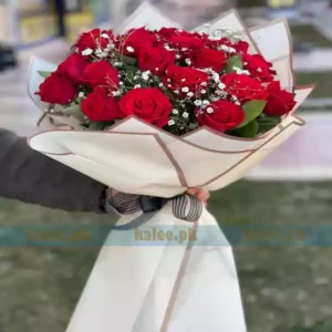 Baby Bud With Red Rose Flowers Bouquet