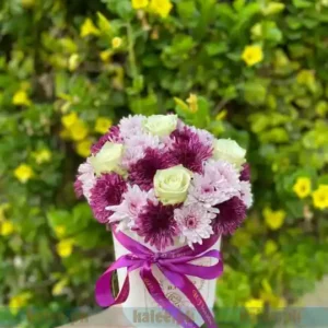Dark & Light Purple Daisy Bouquet With Creamy White Rose Flowers