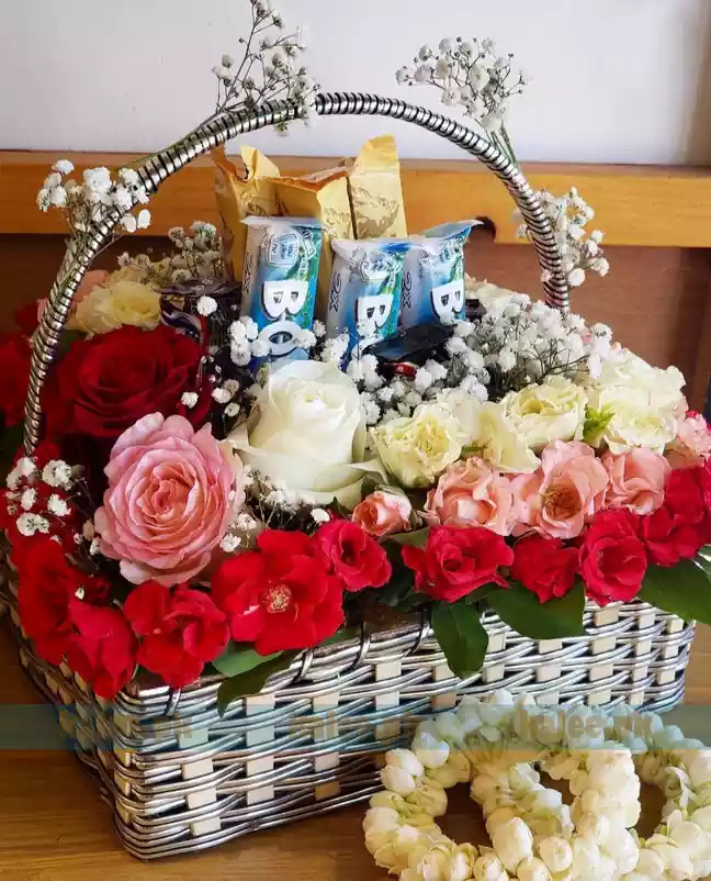 White Pink & Red Rose Flowers Basket With Baby Bud & Chocolates