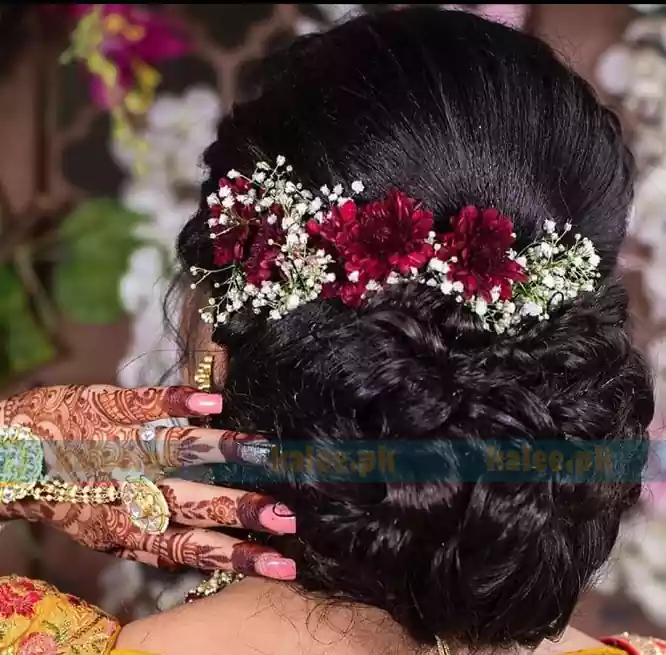 Maroon daisy with baby's breath hair jura decoration