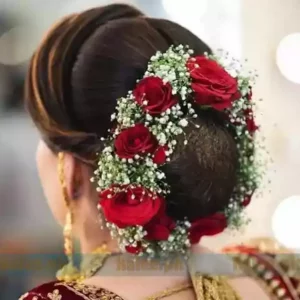 Red rose flower hair jura with baby's breath decoration