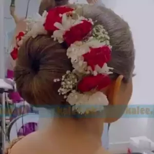 White daisy and red rose flowers hair jura with baby's breath decoration