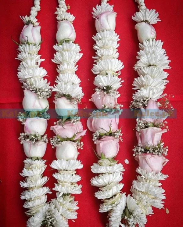 White daisy, pink rose, and baby breath garland haar/mala for couples
