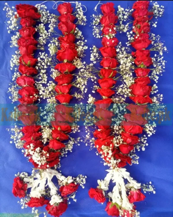 Couple's red rose and baby breath garland haar/mala