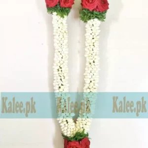 Garland Haar/Mala with red rose and jasmine flowers.