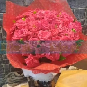 Bouquet of English Red Roses in Elegant Wrapping