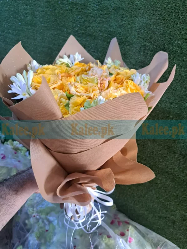Bouquet of Yellow English Roses and Tuberose Flowers