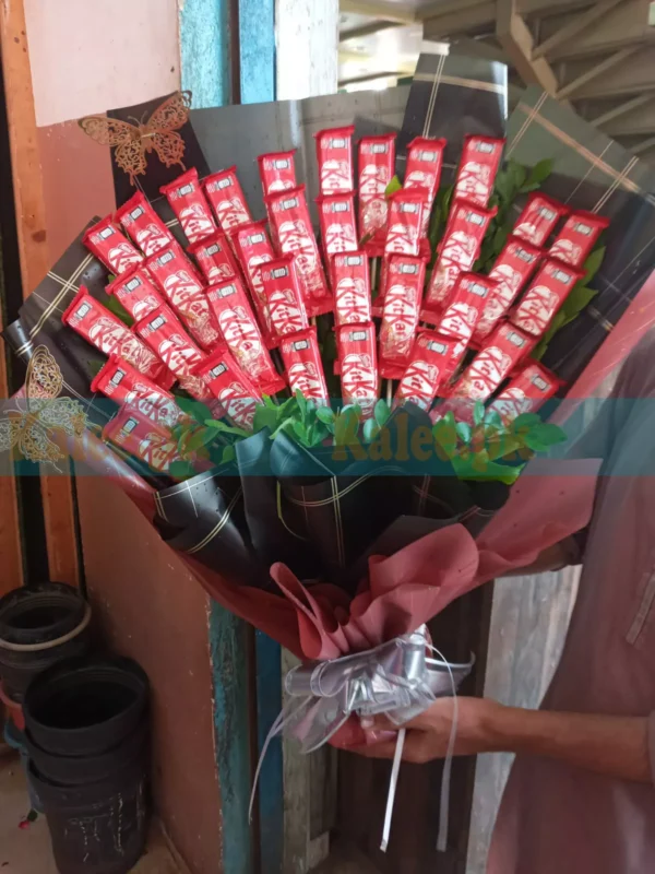 Bouquet of KitKat Chocolates Arranged in a Fancy Display