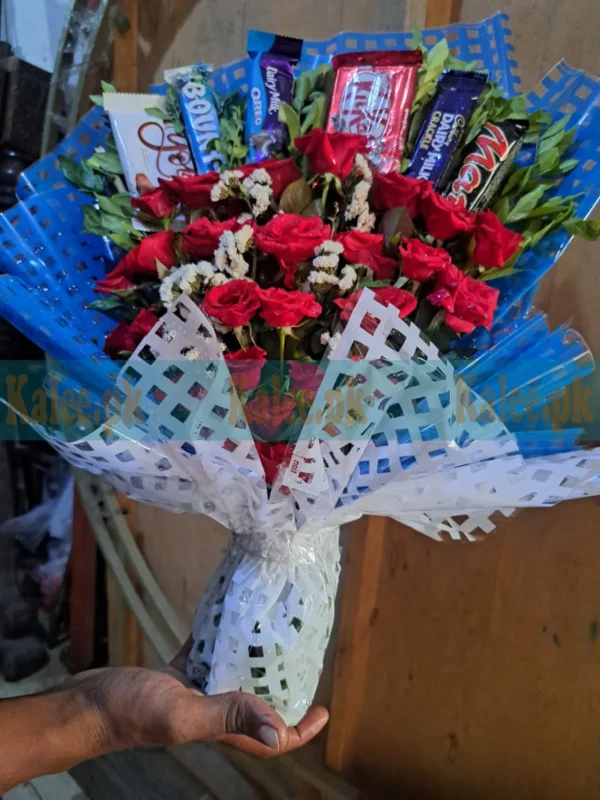 Bouquet Featuring Statice Flowers & English Red Roses Among Chocolates