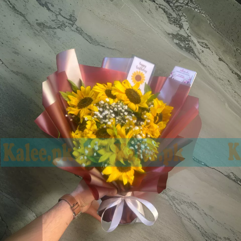 Classy & Beautiful Sunflowers Bouquet with Baby's Breath