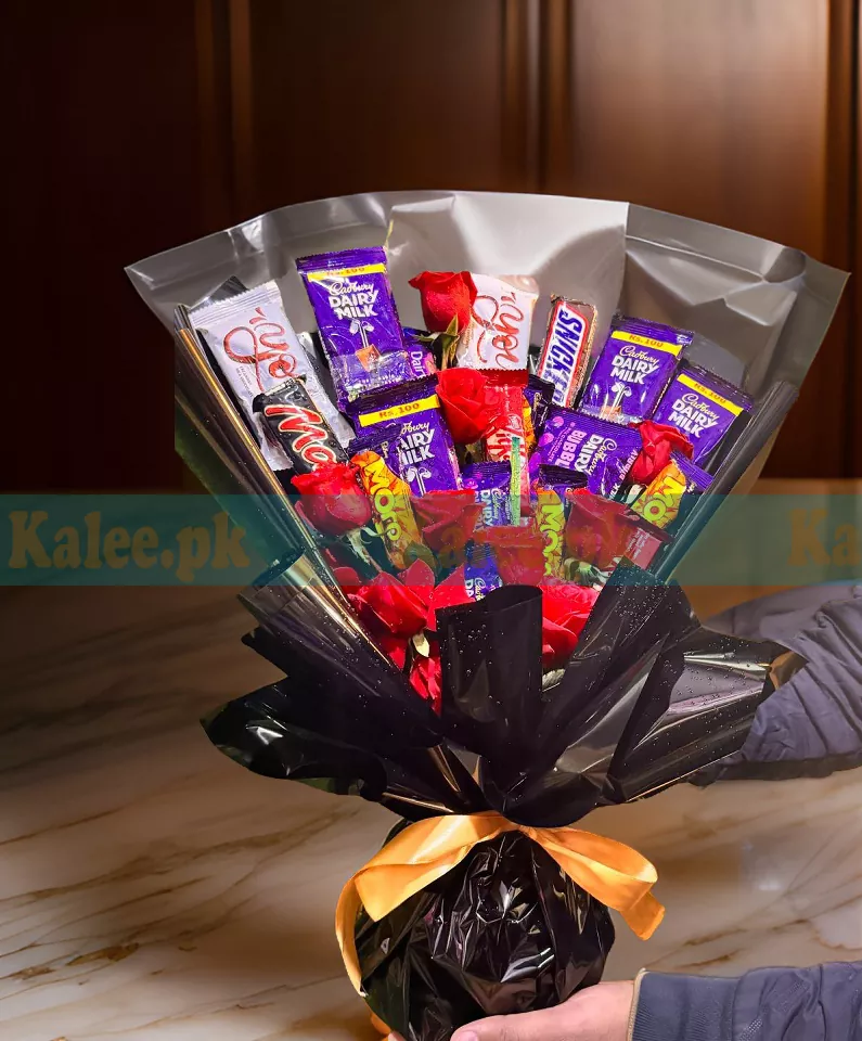 Red Rose Flowers Chocolates Bouquet