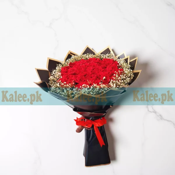 100 Red Rose Flowers Bouquet With Baby's Breath