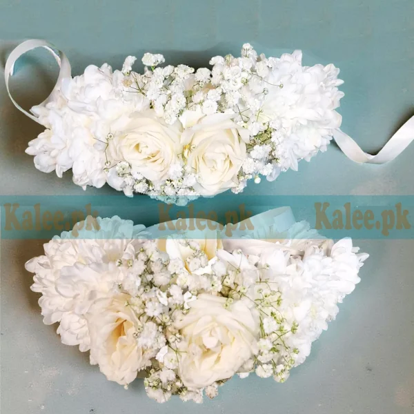 White Roses & Baby's Breath Ribbon Kangan Gajre