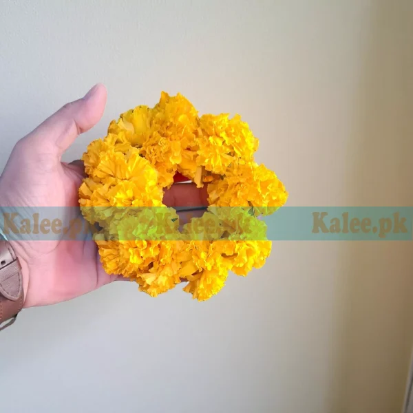 Fresh Yellow Marigold Flowers Kangan Gajray for weddings in Karachi