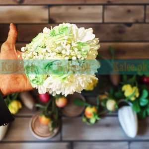 Roses & Daisies Bridal Kangan With Baby's Breath
