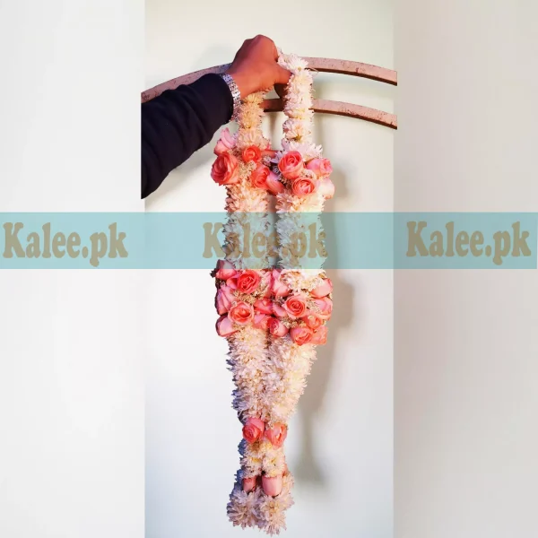 Groom Garland Haar With Pink Roses & Chrysanthemum