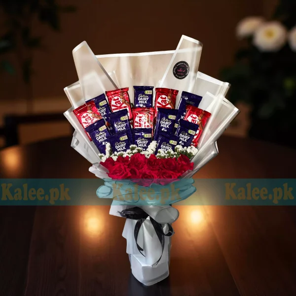 KitKat Dairy Milk Bouquet With Roses & Statice