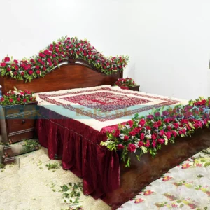 Red Roses Bridal Room With Tuberose & Statice