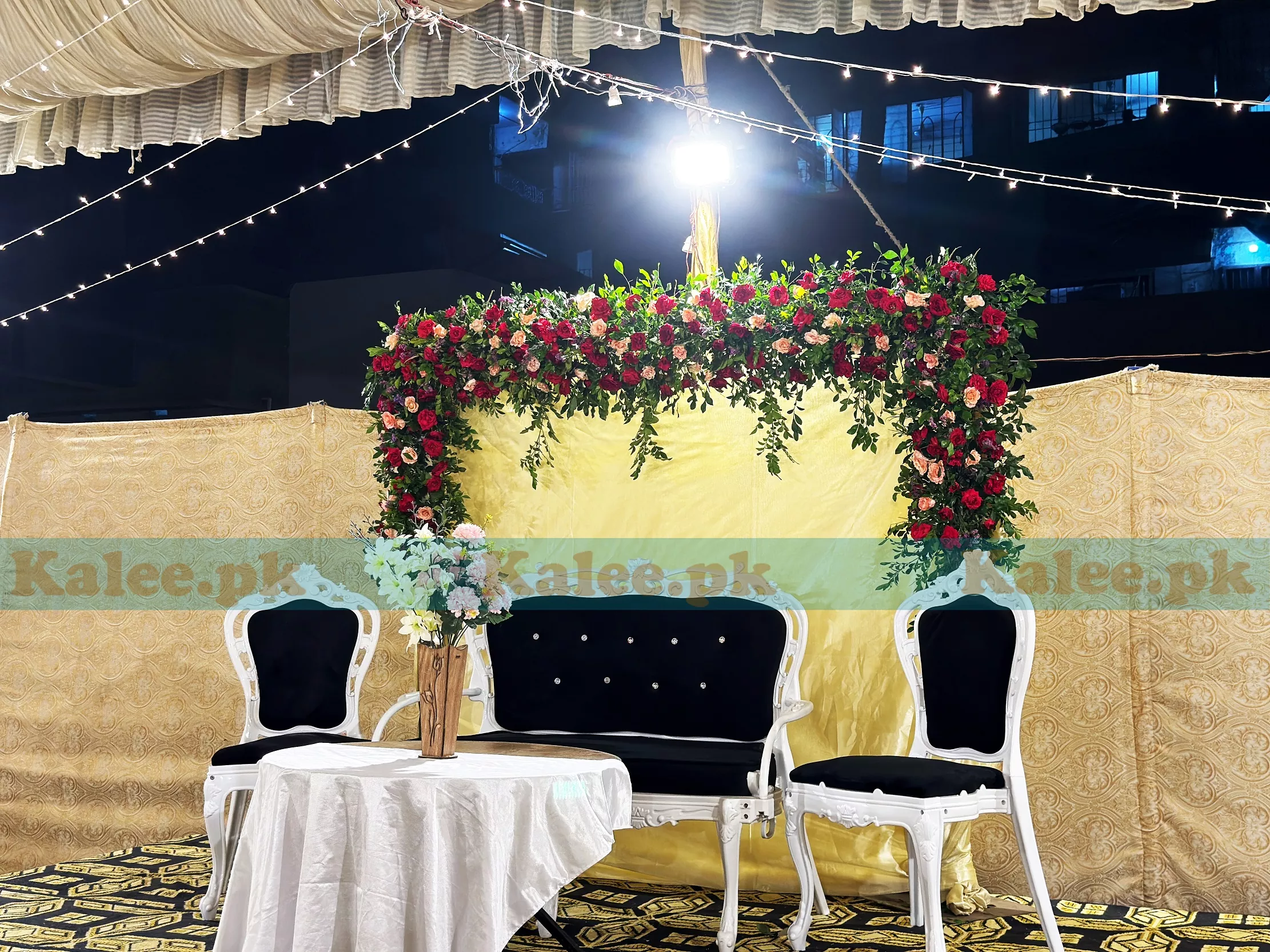 Pink And Red Roses Wedding Stage Decoration