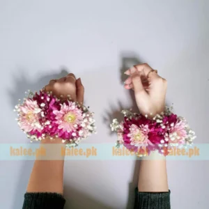 Mix Daisies Bridal Gajre Kangan With Baby's Breath