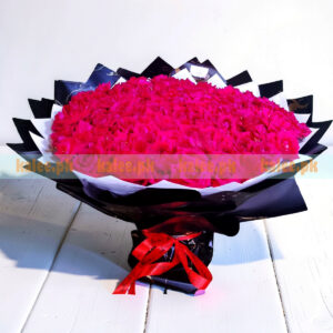 200 Red Rose Flowers Round Shaped Bouquet