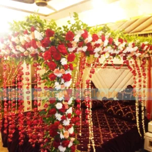 Red Pink Roses & Chrysanthemum Bridal Room
