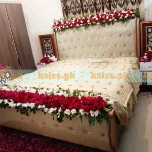 Red Roses And Glades Flowers Wedding Bridal Room