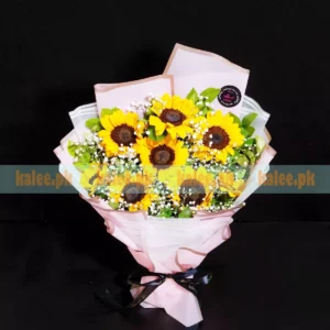 Flat Design Sunflowers Bouquet With Baby's Breath