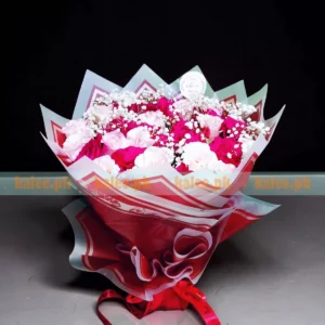 Red & Pink Roses Round Bouquet With Baby's Breath